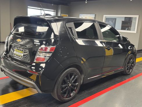 Used 2017 Chevrolet Sonic Premier w/ Driver Confidence Package image 5