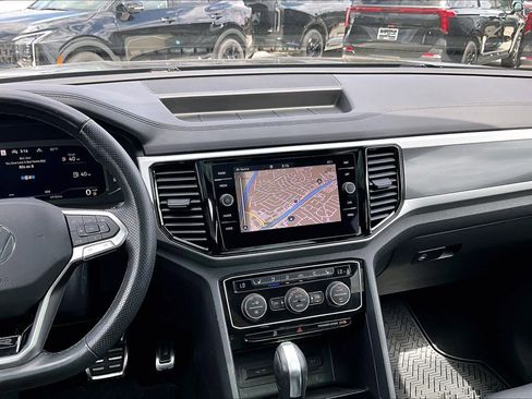 Used 2023 Volkswagen Atlas Cross Sport SEL Premium R-Line AWD/4WD image 10