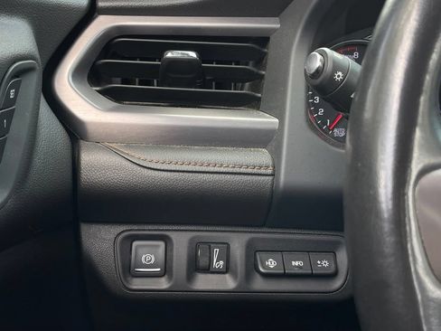 Used 2022 GMC Acadia AT4 w/ Technology Package AWD/4WD image 14