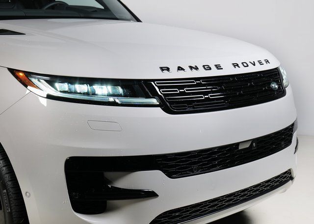 New 2026 Land Rover Range Rover Sport SE AWD/4WD image 27