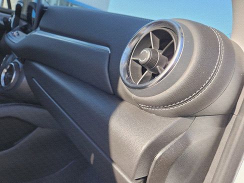 Used 2024 Chevrolet Blazer LT w/ Convenience Package image 14