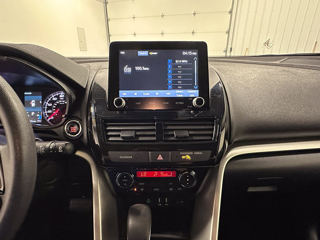 Used 2024 Mitsubishi Eclipse Cross AWD image 29