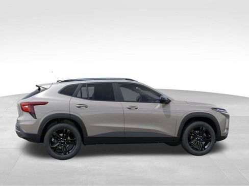 New 2026 Chevrolet Trax ACTIV FWD image 5