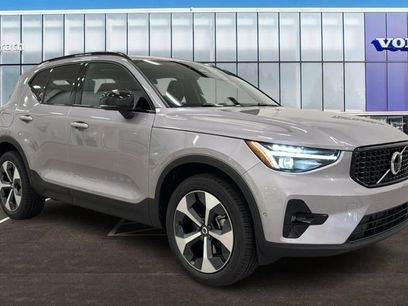 Used 2026 Volvo XC40 B5 Plus w/ Protection Package Premier