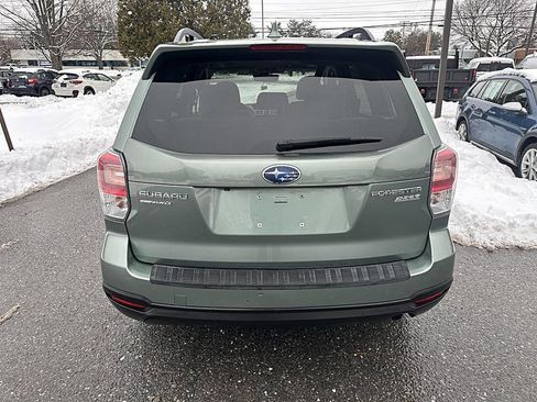 Used 2017 Subaru Forester 2.5i Premium w/ All-Weather Package image 4