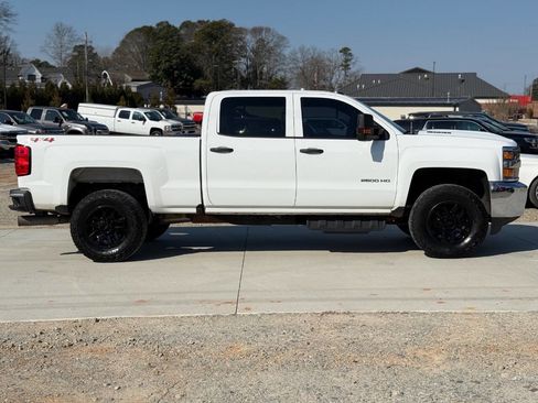 Used 2018 Chevrolet Silverado 2500 W/T w/ WT Convenience Package image 6