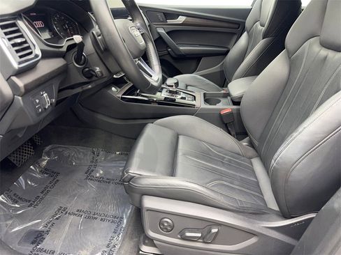 Used 2023 Audi Q5 2.0T Premium w/ Convenience Package image 27