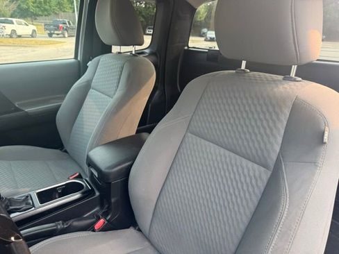 Used 2022 Toyota Tacoma SR image 18