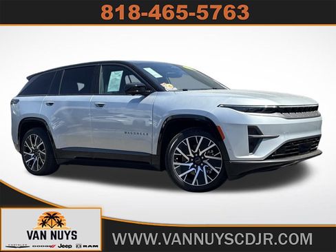 Used 2025 Jeep Wagoneer S Limited image 1