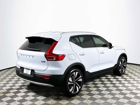 Used 2025 Volvo XC40 B5 Ultra w/ Climate Package image 7