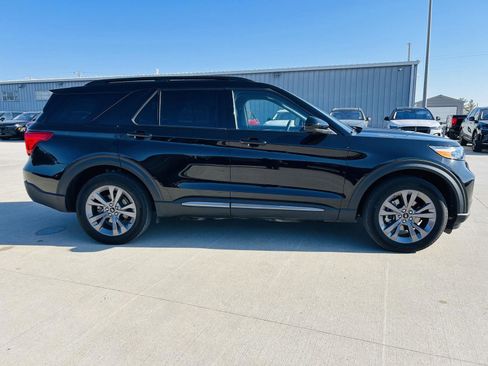 Used 2023 Ford Explorer XLT w/ Equipment Group 202A image 40