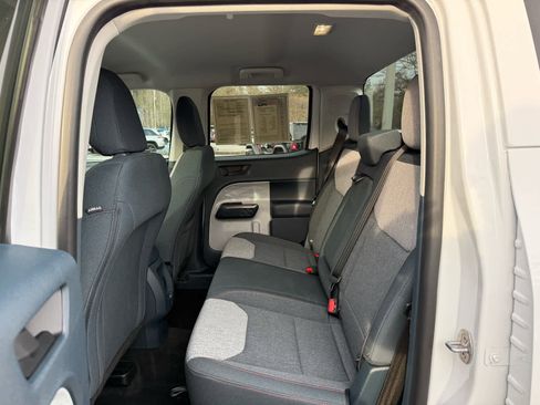 Used 2024 Ford Maverick XLT image 27