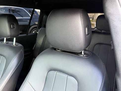 Certified 2023 Mercedes-Benz GLB 250 4MATIC image 2