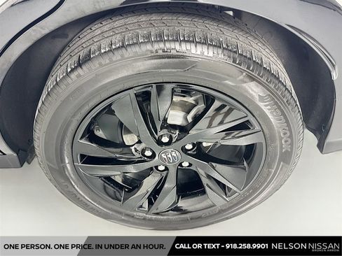 Used 2015 Nissan Rogue SV AWD/4WD image 29