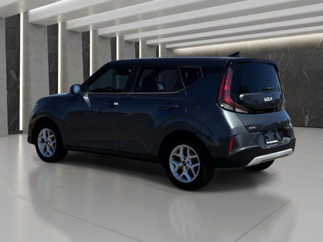 Used 2023 Kia Soul LX w/ Option Group 015 FWD image 4