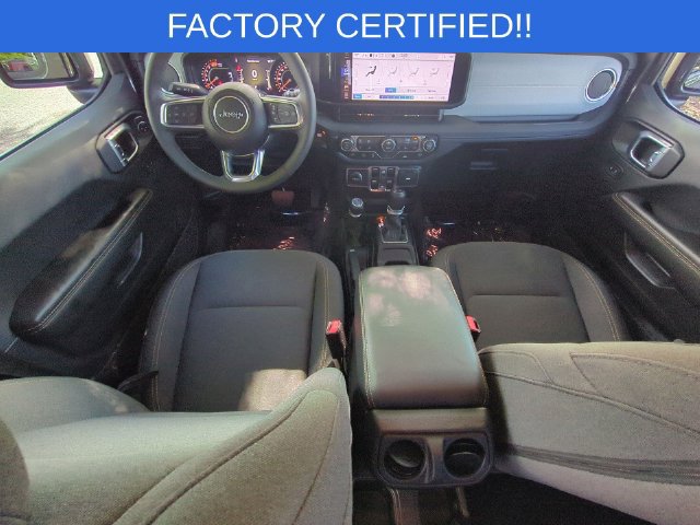 Certified 2026 Jeep Wrangler Unlimited Sahara AWD/4WD image 30