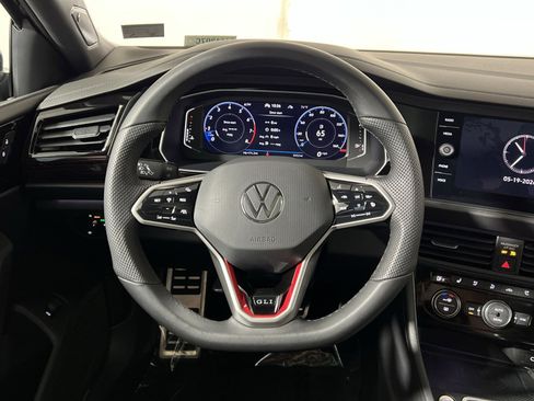 Used 2024 Volkswagen Jetta GLI Autobahn FWD image 16