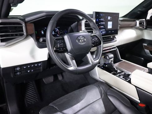 Used 2024 Toyota Sequoia Capstone AWD/4WD image 37