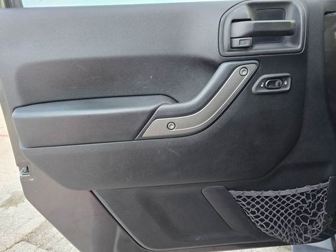 Used 2017 Jeep Wrangler Unlimited Sport w/ Quick Order Package 24S image 9