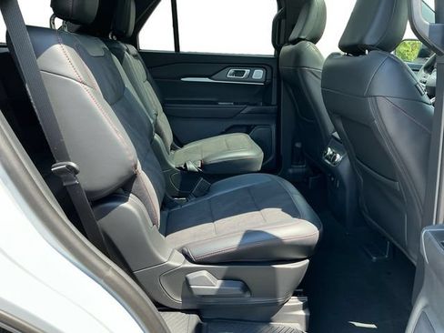 Certified 2026 Ford Explorer ST w/ Sun And Sound Package AWD/4WD image 18
