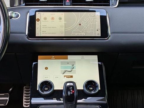 Used 2021 Land Rover Range Rover Evoque R-Dynamic SE image 10