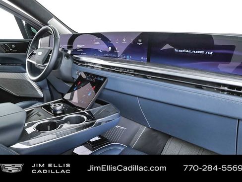 Certified 2026 Cadillac Escalade IQ Sport 2 AWD/4WD image 21