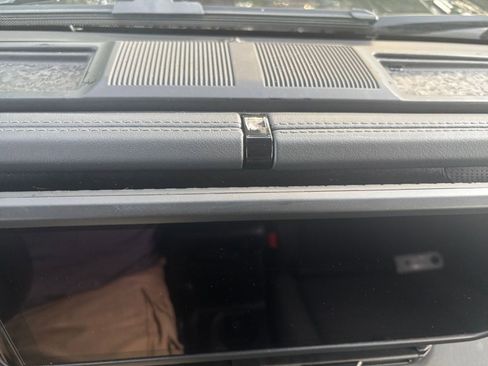 Used 2025 Jeep Wrangler Unlimited Rubicon image 18