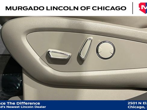 Used 2023 Lincoln Nautilus Reserve AWD/4WD image 35