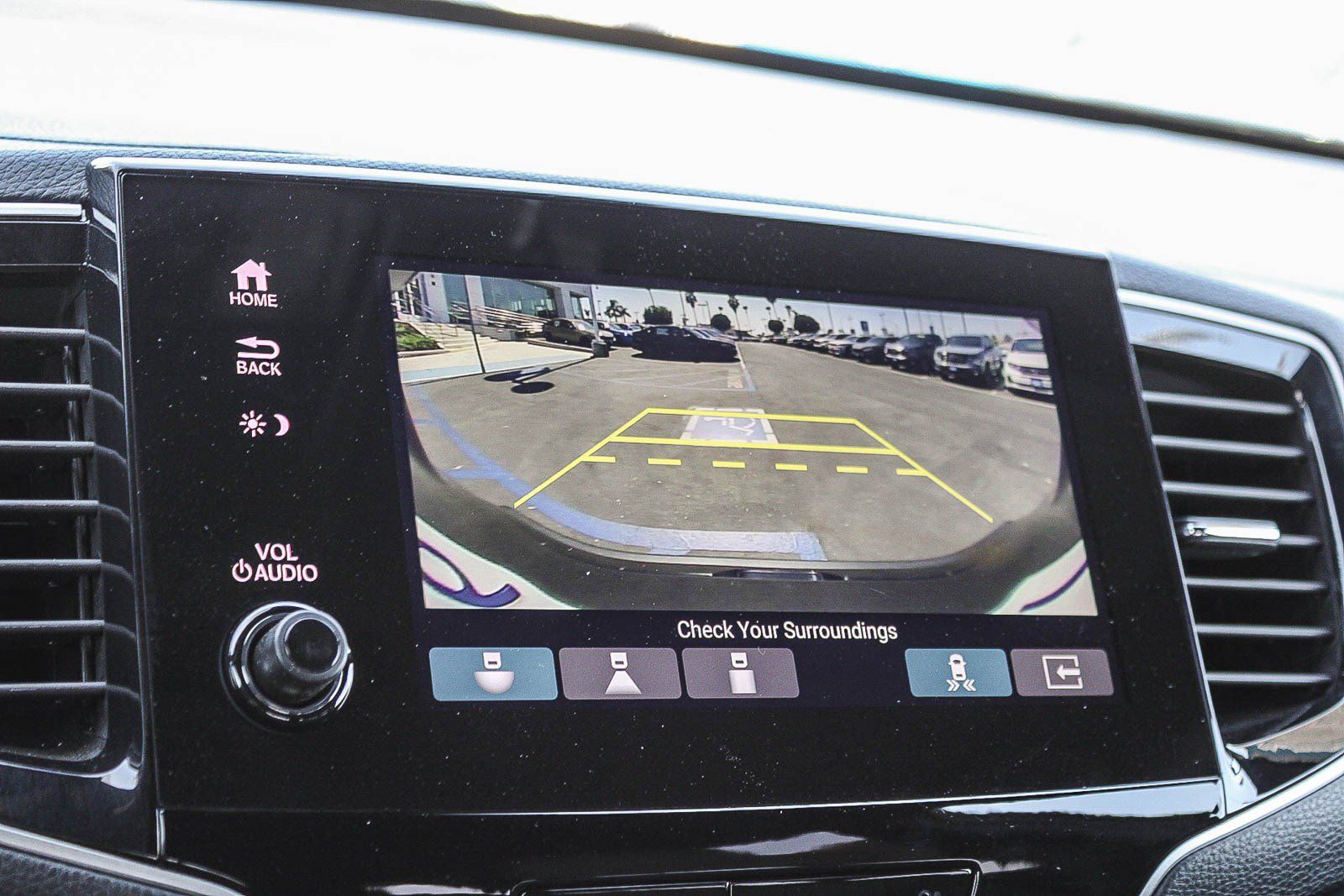 Certified 2025 Honda Passport EX-L image 26