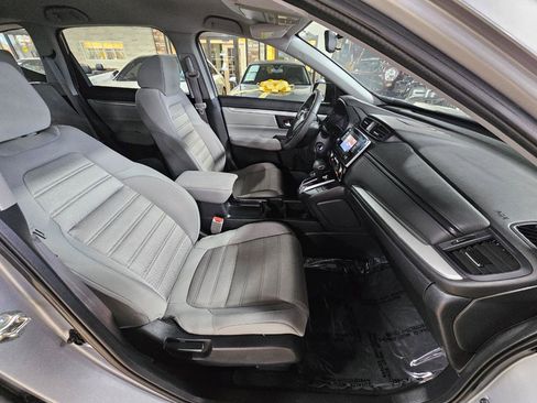 Used 2017 Honda CR-V LX image 11