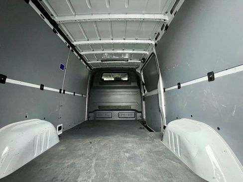 Used 2025 Mercedes-Benz Sprinter 2500 image 29