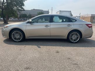 Used 2018 Toyota Avalon Limited image 1