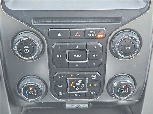 Used 2014 Ford F150 FX4 w/ Equipment Group 402A Luxury image 14