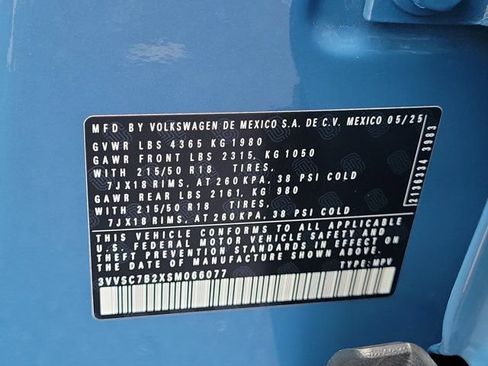 Certified 2025 Volkswagen Taos SE FWD image 32