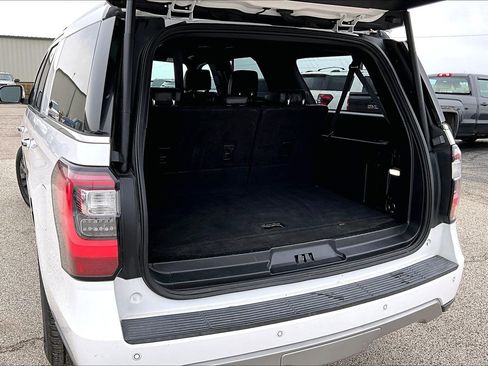 Used 2019 Ford Expedition Max Limited RWD image 20