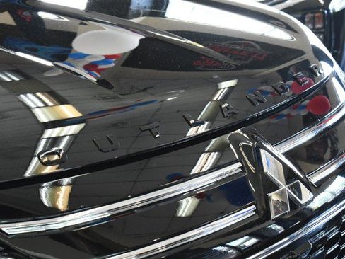 New 2026 Mitsubishi Outlander SEL AWD/4WD image 7