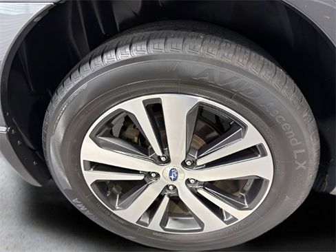 Used 2018 Subaru Outback 2.5i Limited image 43