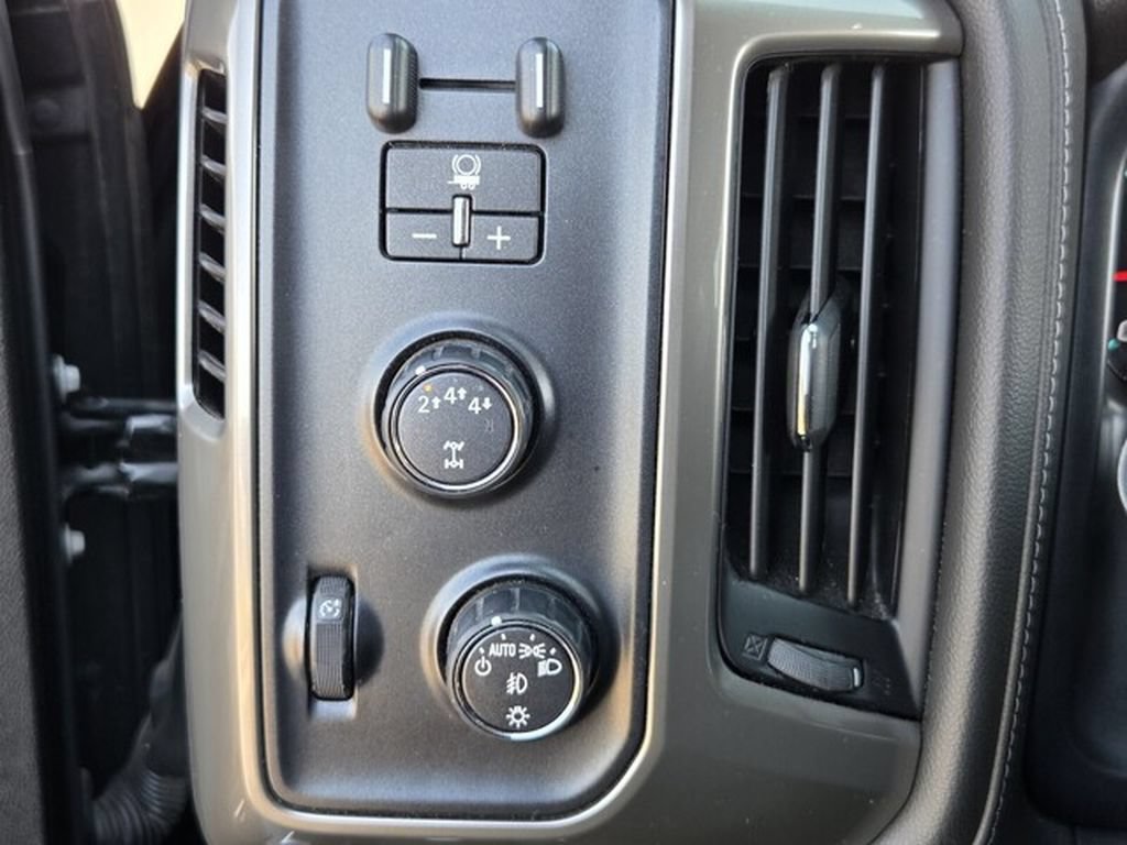 Used 2019 Chevrolet Silverado 2500 High Country w/ Duramax Plus Package AWD/4WD image 27