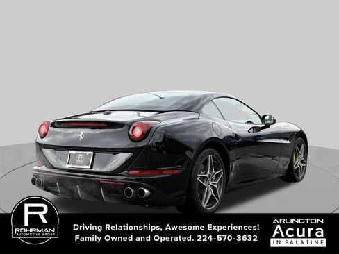 Used 2015 Ferrari California T RWD image 5