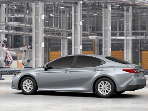 New 2026 Toyota Camry LE FWD image 5