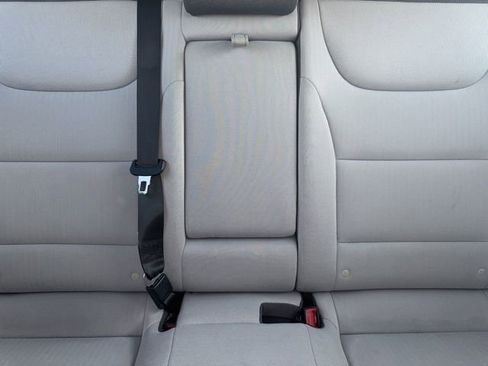 Used 2022 Hyundai Ioniq SE image 20