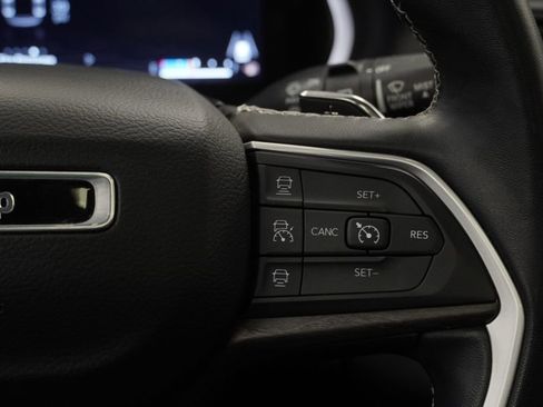 Used 2022 Jeep Grand Cherokee L Limited image 43