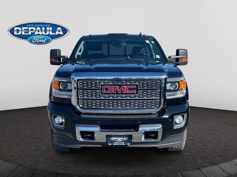 Used 2019 GMC Sierra 2500 Denali w/ Suspension Package, Off-Road AWD/4WD image 9