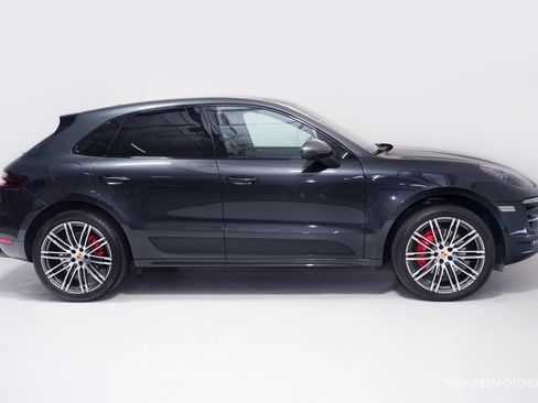 Used 2017 Porsche Macan GTS AWD/4WD image 3