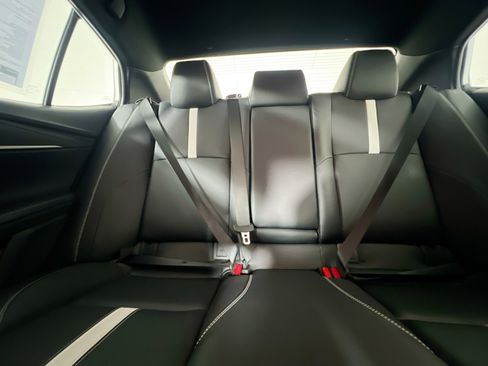 Used 2025 Toyota Camry SE image 33