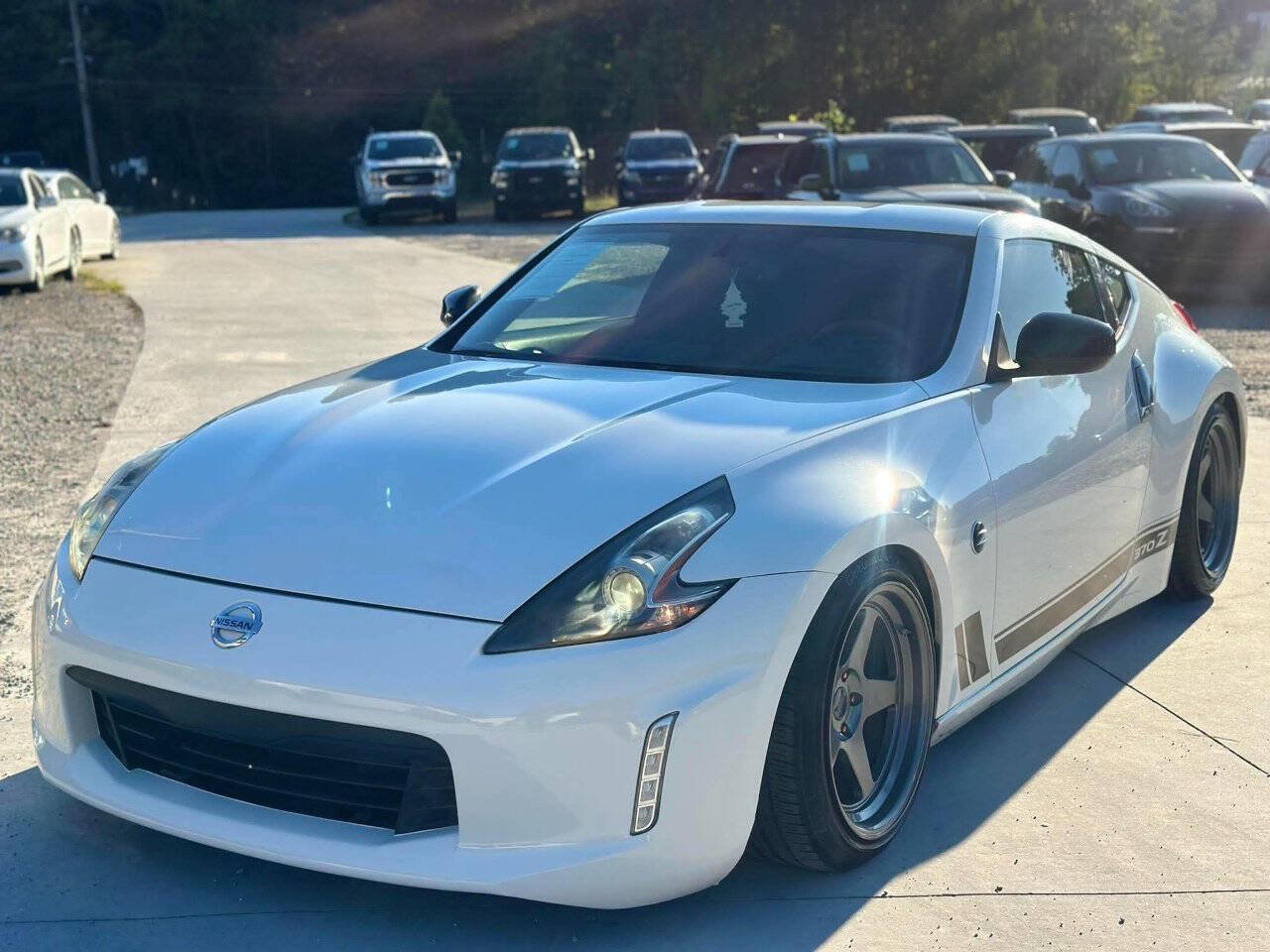 Used 2019 Nissan 370Z Coupe w/ Z34 Heritage Edition - White RWD image 3