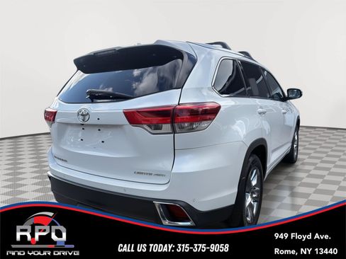 Used 2019 Toyota Highlander Limited Platinum AWD/4WD image 5