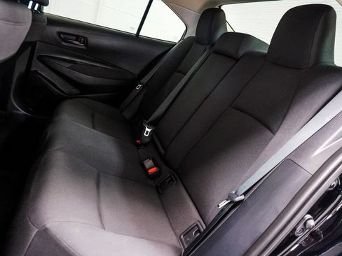 Used 2025 Toyota Corolla LE FWD image 7