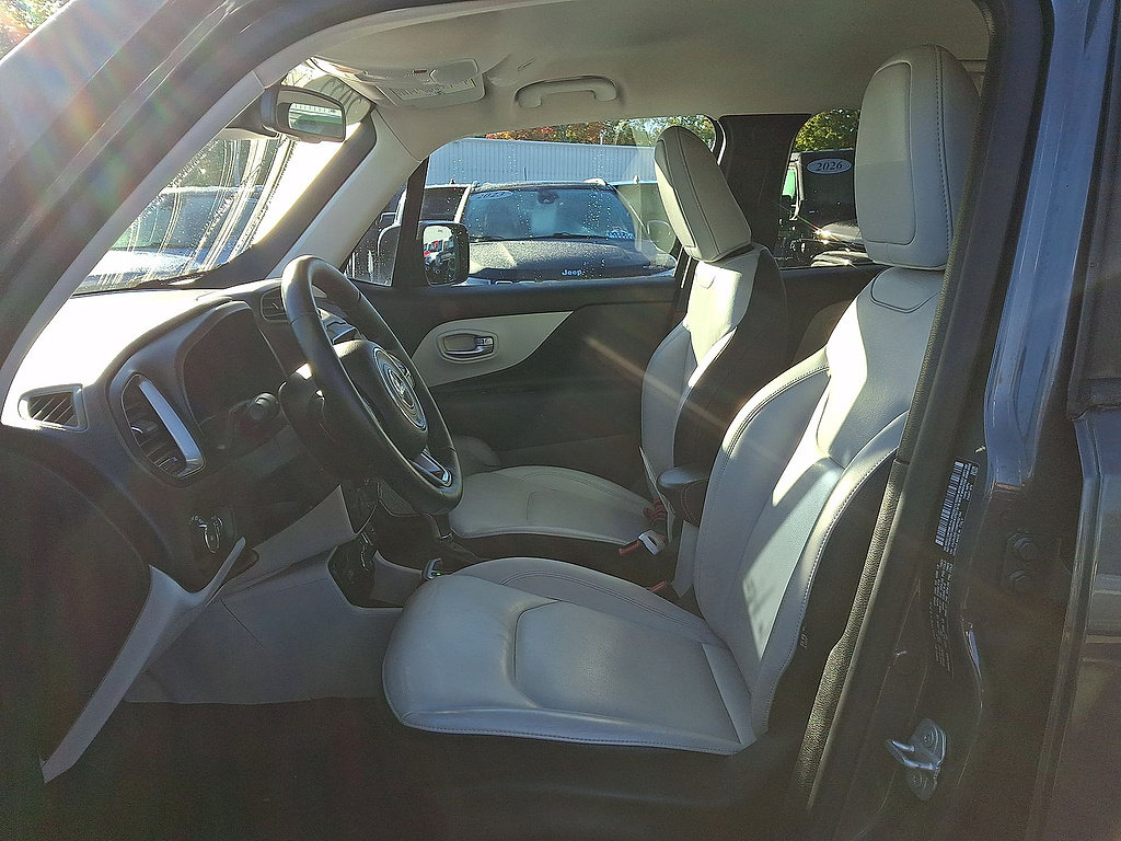 Certified 2022 Jeep Renegade Limited AWD/4WD image 11
