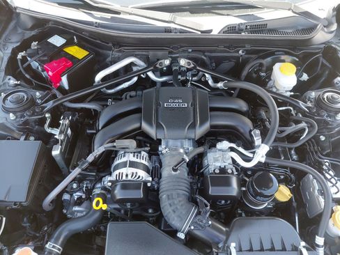 Certified 2022 Toyota GR86 RWD image 13